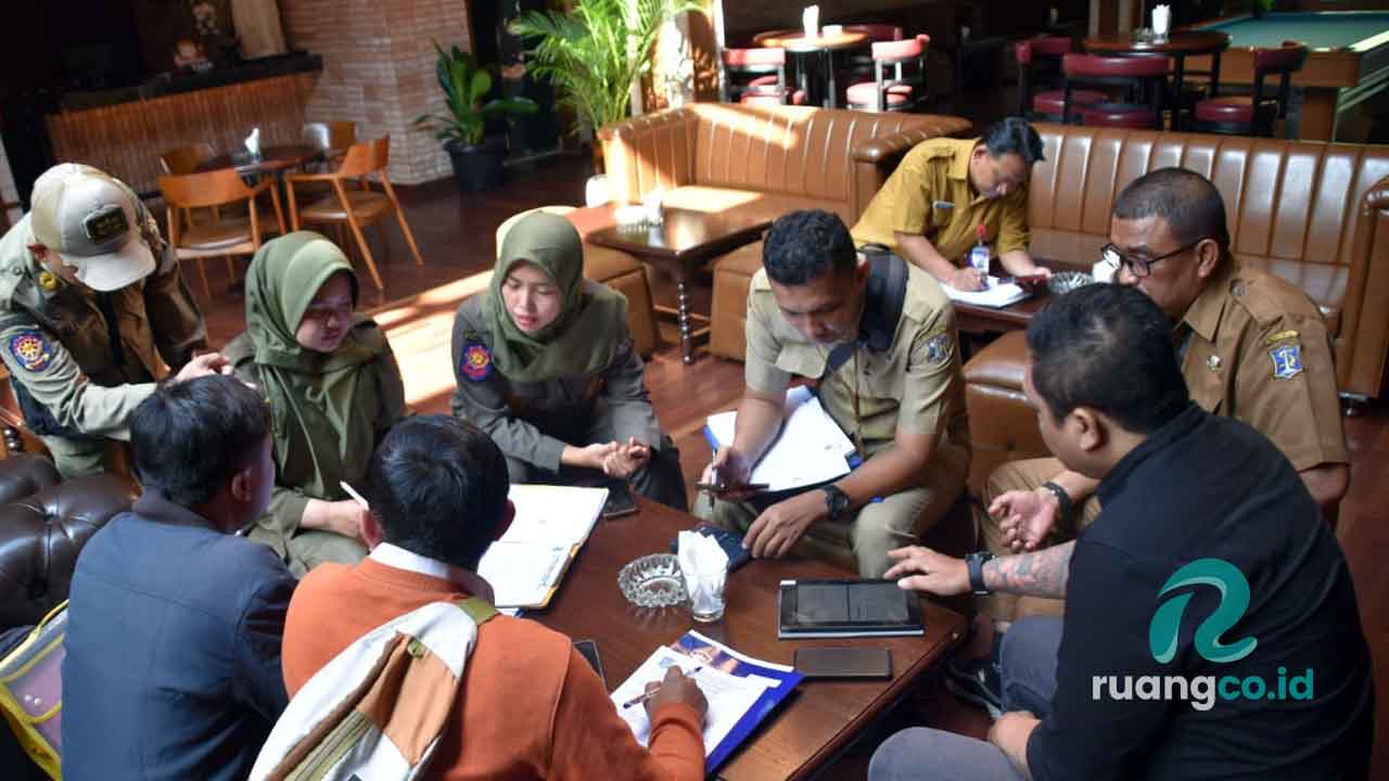 Satpol PP Surabaya sidak tempat hiburan