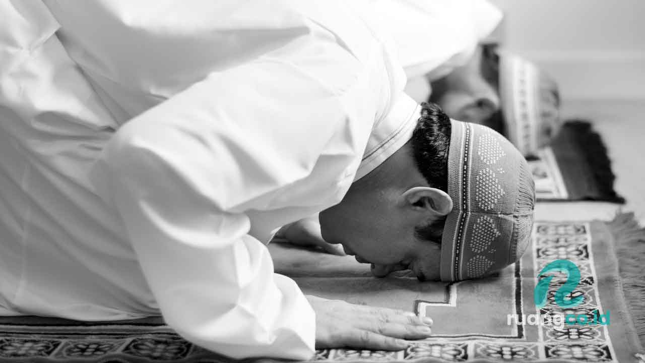 Manfaat sujud dalam salat