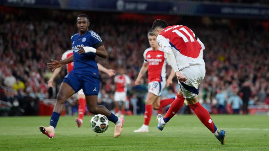 Pemain PSG ketika menghadapi Arsenal di Emirates Stadium. (Dok. UEFA)