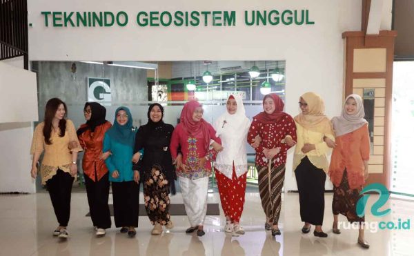 Perempuan di industri konstruksi
