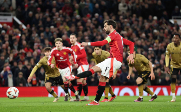 Bruno Fernandes Memimpin MU dalam suatu Pertandingan. (Dok. Official ManUtd)