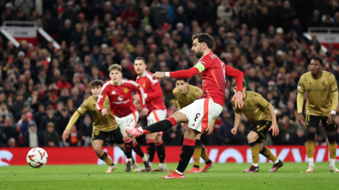 Bruno Fernandes Memimpin MU dalam suatu Pertandingan. (Dok. Official ManUtd)