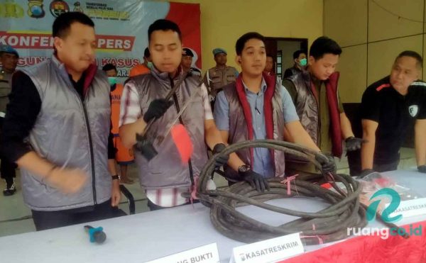 Pencurian kabel tembaga Sidoarjo