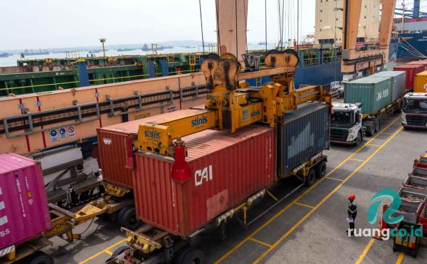 Pertumbuhan Petikemas TPS Surabaya