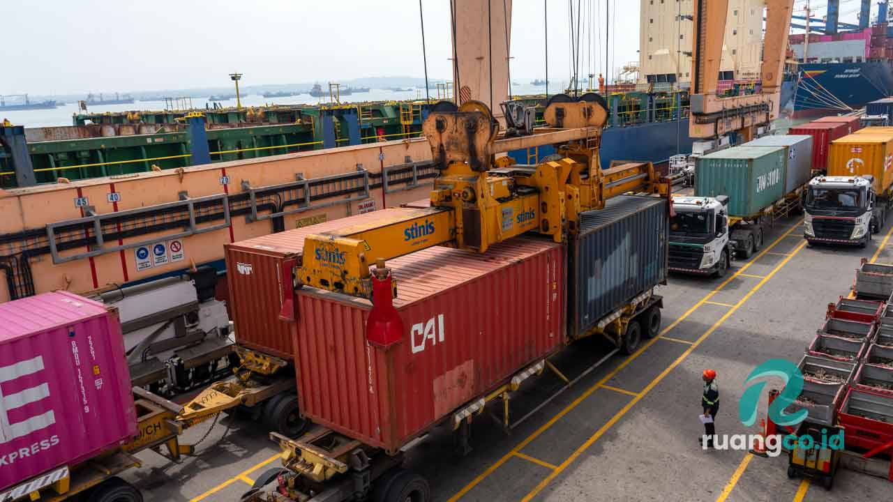 Pertumbuhan Petikemas TPS Surabaya