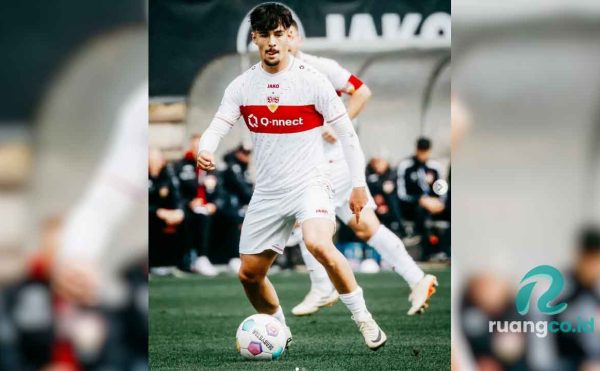 Laurin Ulrich gelandang Stuttgart keturunan Indonesia