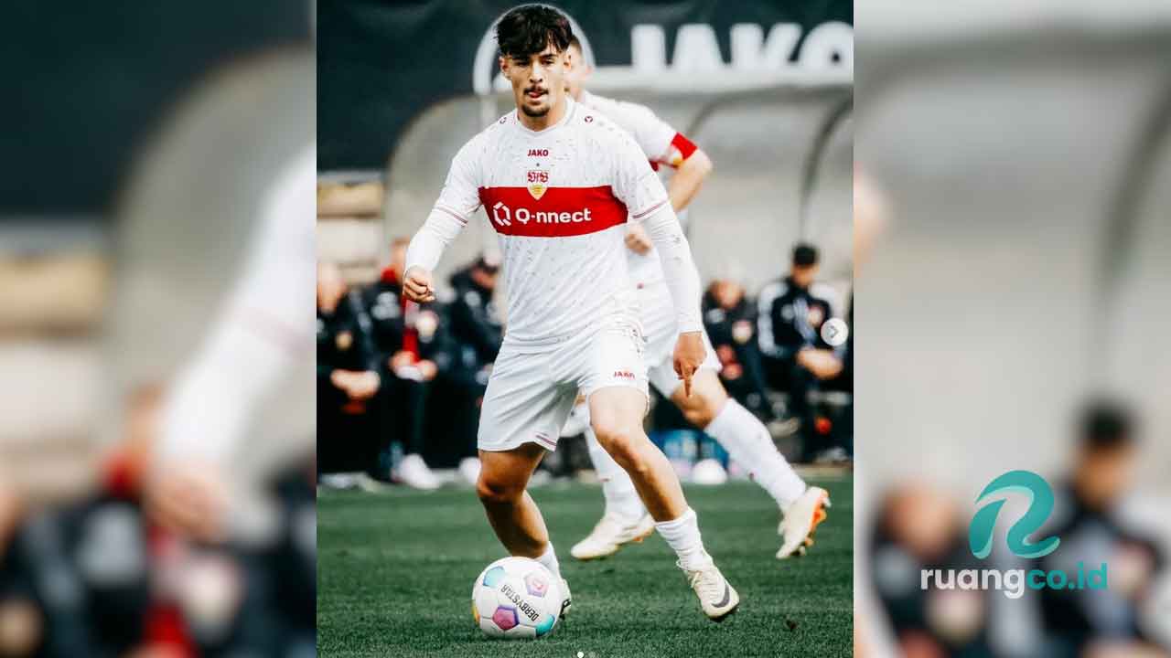 Laurin Ulrich gelandang Stuttgart keturunan Indonesia