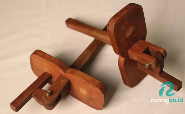 Crotalus Kamis Putih