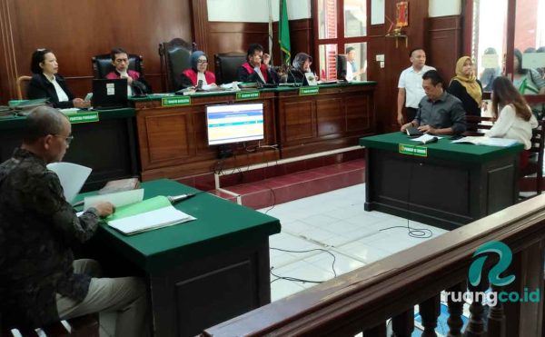 putusan kontroversial PN Surabaya