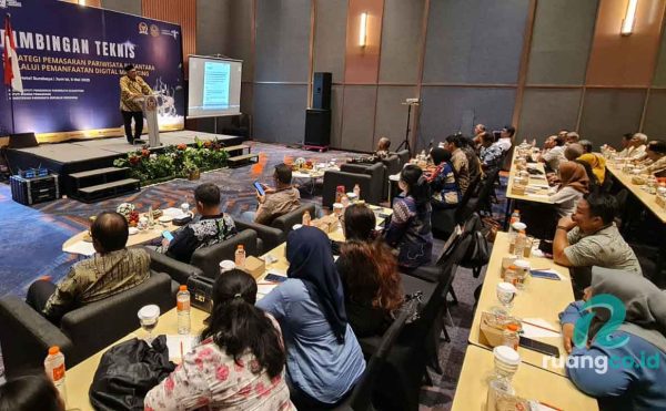 Biaya pariwisata Indonesia