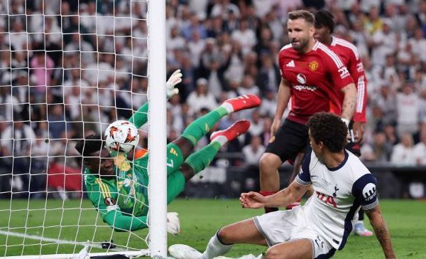 Brennan JohnsonMencetak gol ke gawang Manchester United di final Liga Europa 2025.(c)Official ManUtd