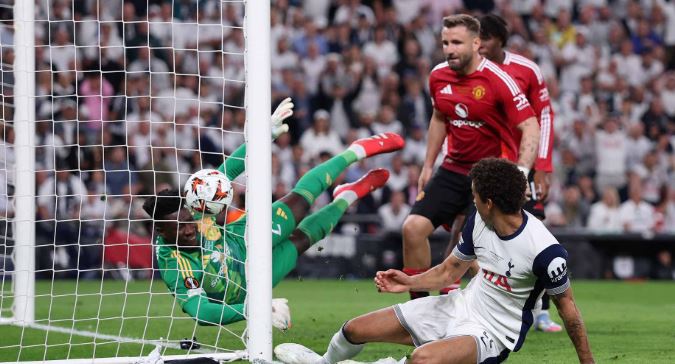 Brennan JohnsonMencetak gol ke gawang Manchester United di final Liga Europa 2025.(c)Official ManUtd