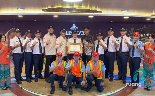 PT Dharma Lautan Utama