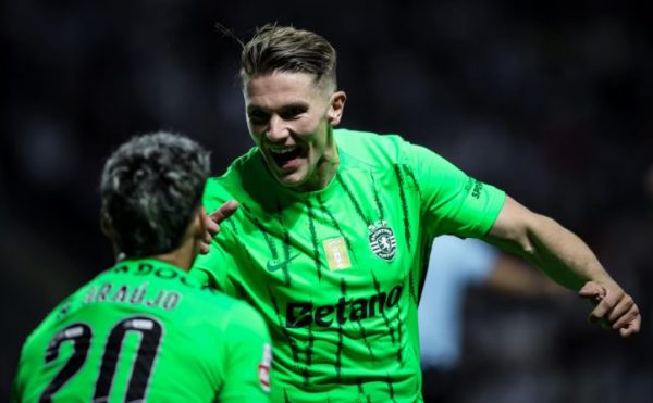 Viktor Gyokeres merayakan gol bersama Sporting CP, target utama Manchester United jika lolos ke Liga Champions. (Dok. Sporting CP Official)