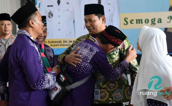 Keberangkatan haji Sidoarjo