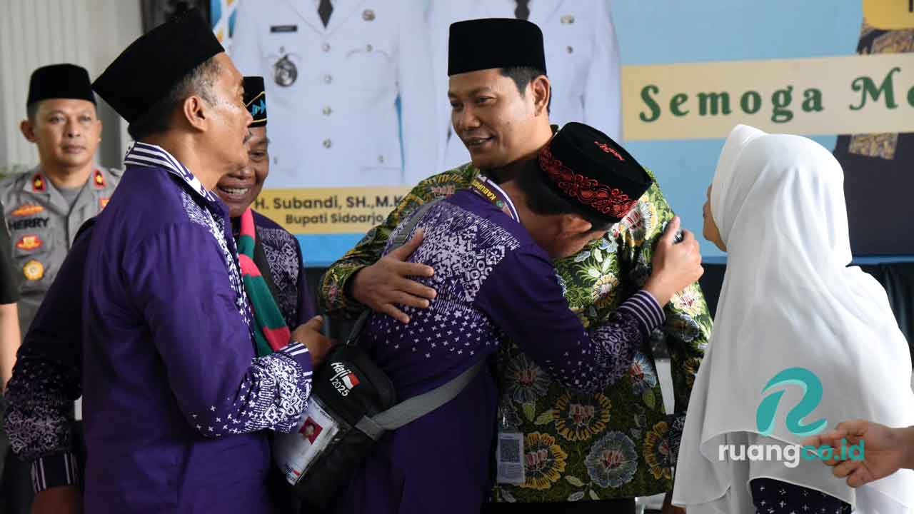 Keberangkatan haji Sidoarjo