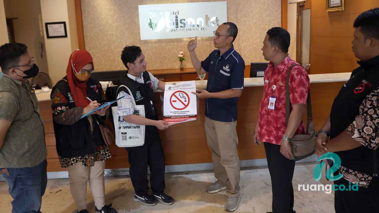 Kawasan Tanpa Rokok Surabaya