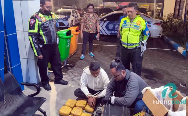 Sabu 7 Kg Digagalkan di Tol Surabaya