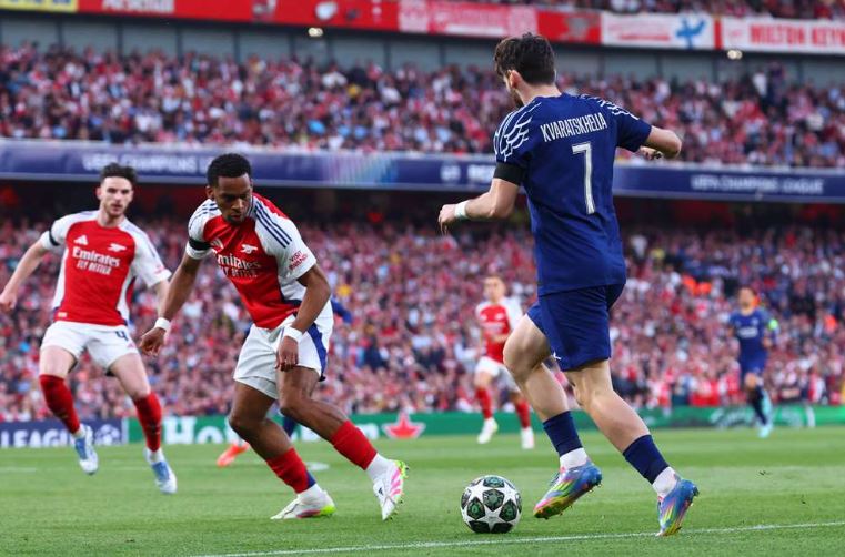 Pemain PSG Ketika berhadapan dengan Arsenal. (dok. Official PSG)