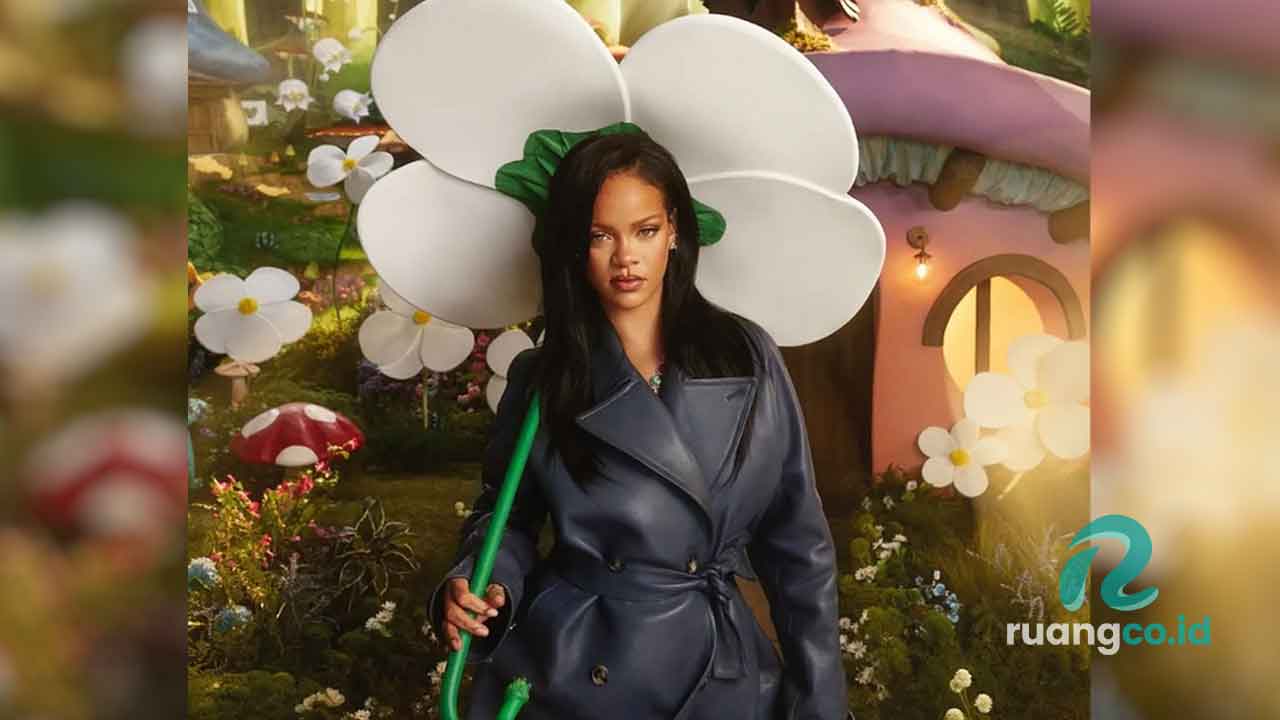Rihanna Rilis 'Friend of Mine'