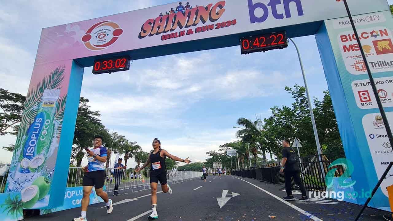 Event Lari Charity Shining Walk & Run 2025
