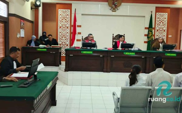 Jual beli ginjal ilegal