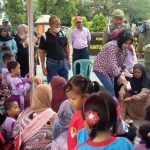 Wabup Sidoarjo Bagikan Makanan Gratis
