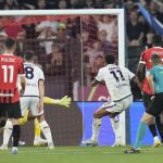 AC Milan harus mengakui Keunggulan Bologna di Final Coppa Italia 2025.(c) AP Photo/gregorio Borgia