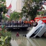 Kecelakaan Pajero Sport di Surabaya