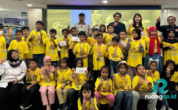 Geliat Catur Anak Surabaya
