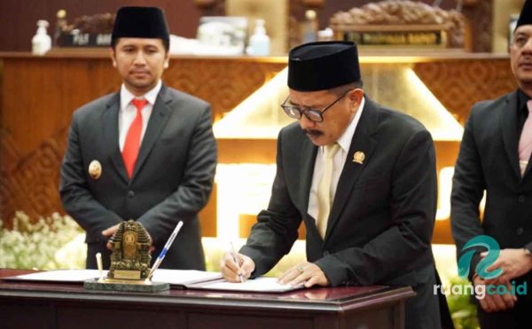 DPRD Jatim Setujui Laporan APBD