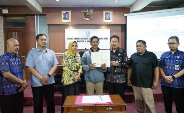 pengembalian ijazah Karyawan