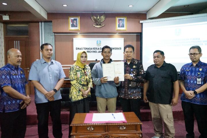 pengembalian ijazah Karyawan