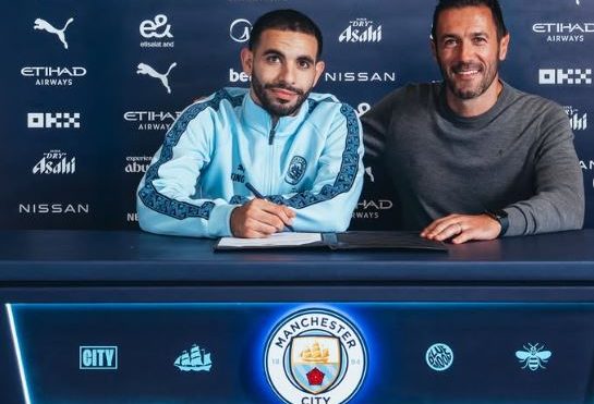 Manchester City Resmi memboyong Aït-Nouri. (c) IG @mancity