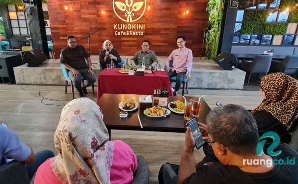 Gerakan Ayah Mengantar Sekolah