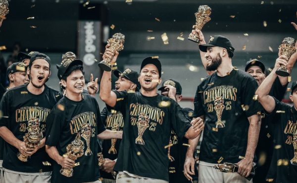 Pemain Dewa United Menjadi Juara IBL tahun 2025. (Foto : Official IBL Indonesia)