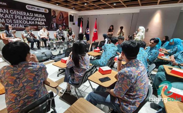 UPH Edukasi Pelajar SMA Tentang HAM