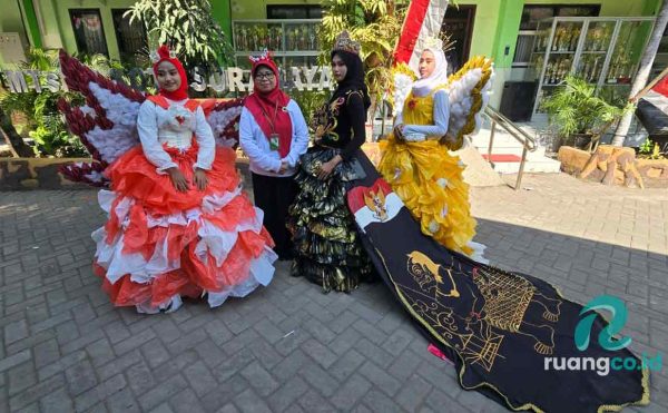 karnaval HUT RI