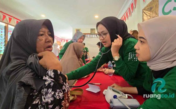 Bakti sosial ZAP Klinik