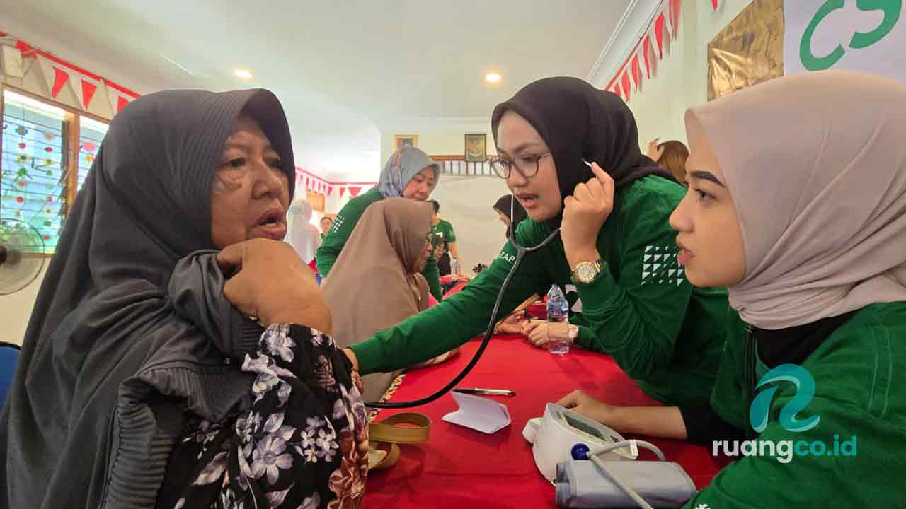 Bakti sosial ZAP Klinik