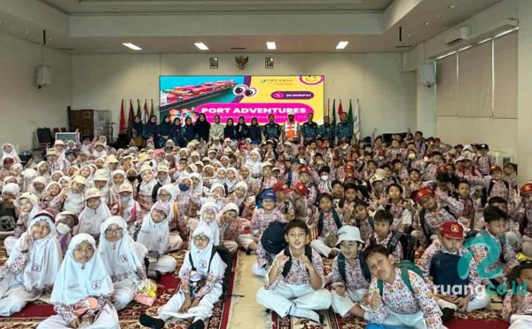 kunjungan siswa SD ke pelabuhan