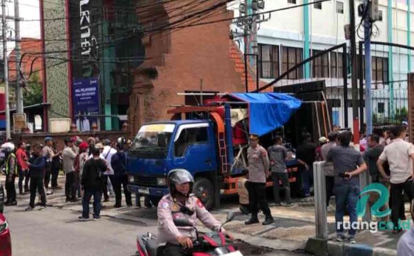 aksi anti korupsi Mojokerto