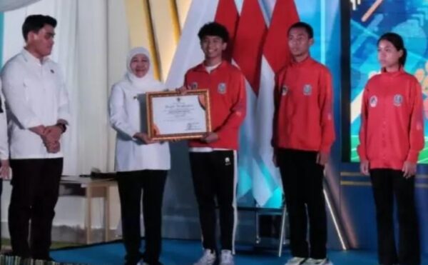 Gubernur Khofifah SEMANOR