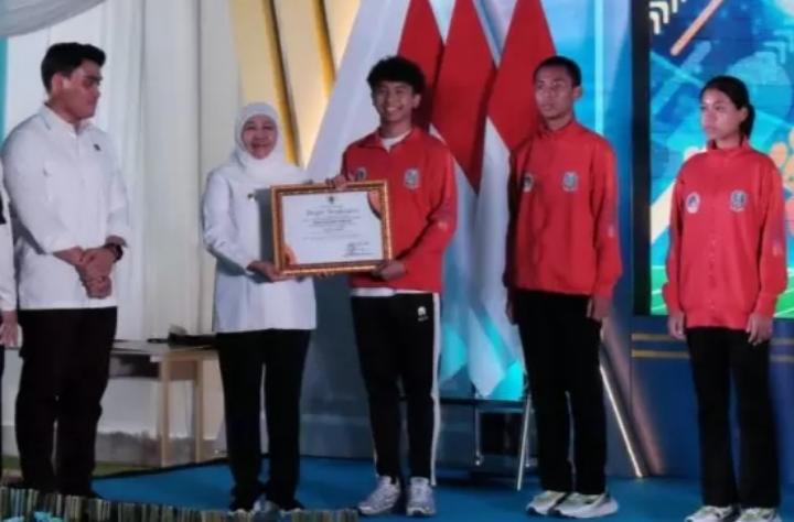 Gubernur Khofifah SEMANOR