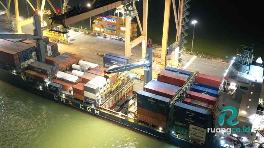 ekspor lokomotif INKA