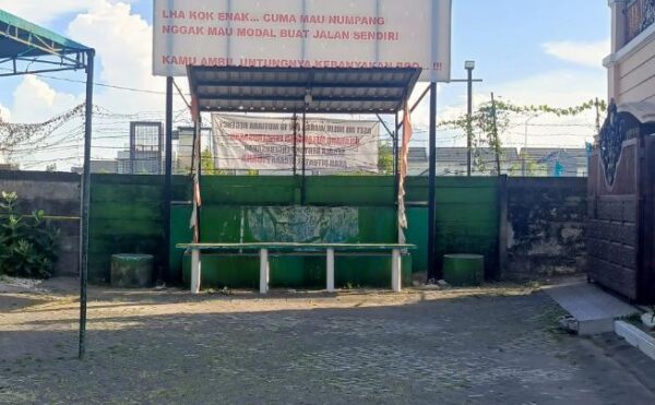 Tembok Mutiara Regency