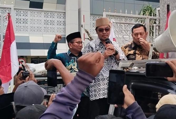 Ketua DPRD Sidoarjo Orasi