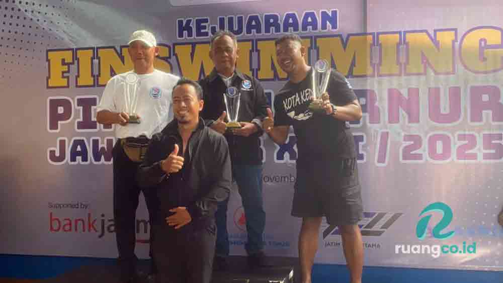 Surabaya juara umum finswimming Piala Gubernur Jatim 2025