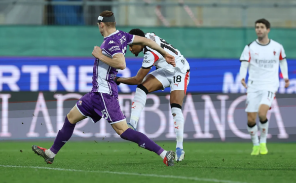 Christopher Nkunku mencetak gol penyeimbang AC Milan ke gawang Fiorentina. (Dok. OfficialACMilan)