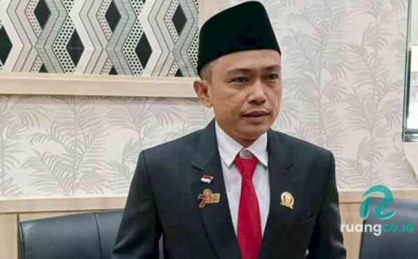 Deni Prasetya Anggota Komisi B DPRD Jatim